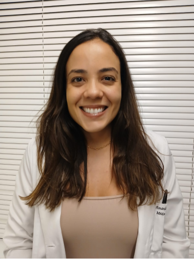 DR. AMANDA MAIA